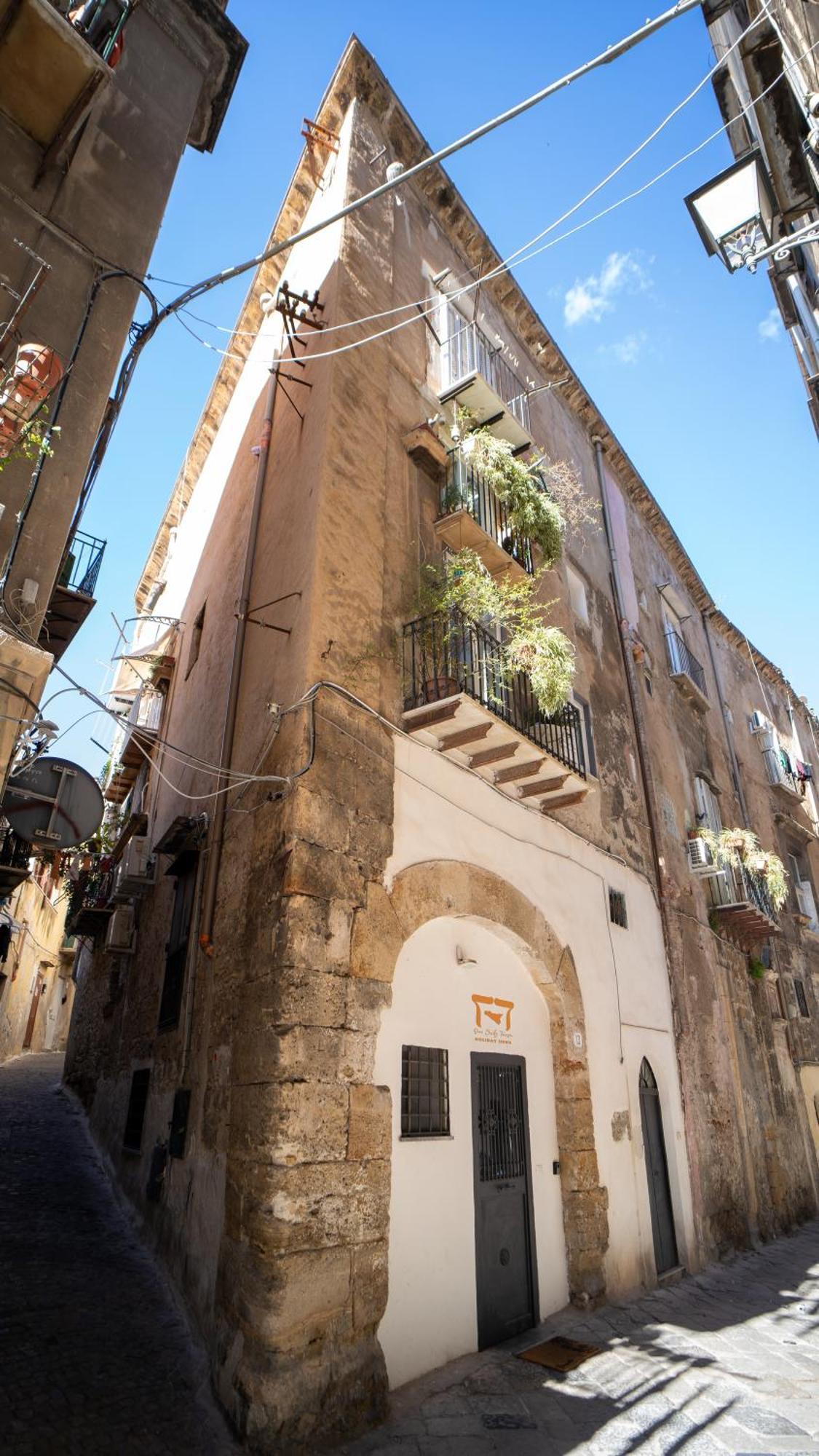 Albergheria Little Home باليرمو المظهر الخارجي الصورة